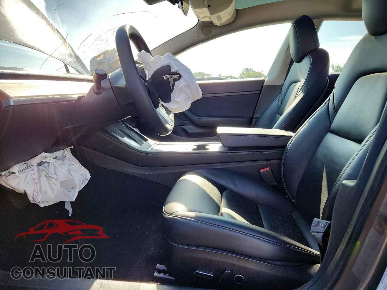 TESLA MODEL 3 2021 - 5YJ3E1EA9MF838492