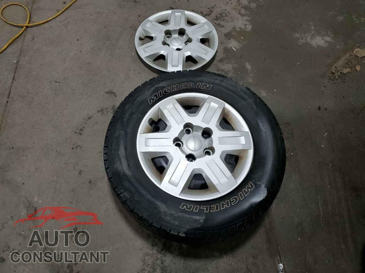 DODGE JOURNEY 2012 - 3C4PDCAB0CT276139