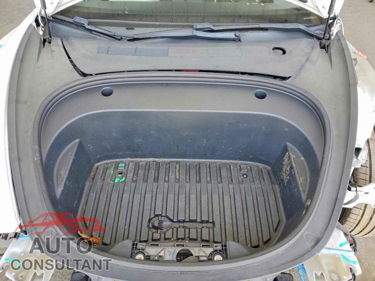 TESLA MODEL 3 2021 - 5YJ3E1EBXMF876158