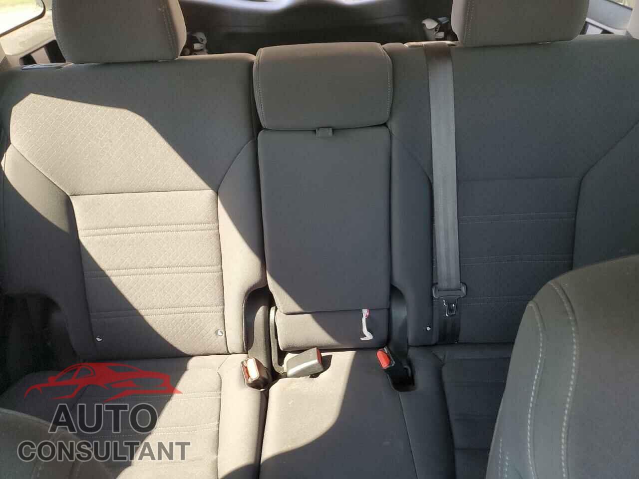 KIA SORENTO 2017 - 5XYPGDA59HG203745