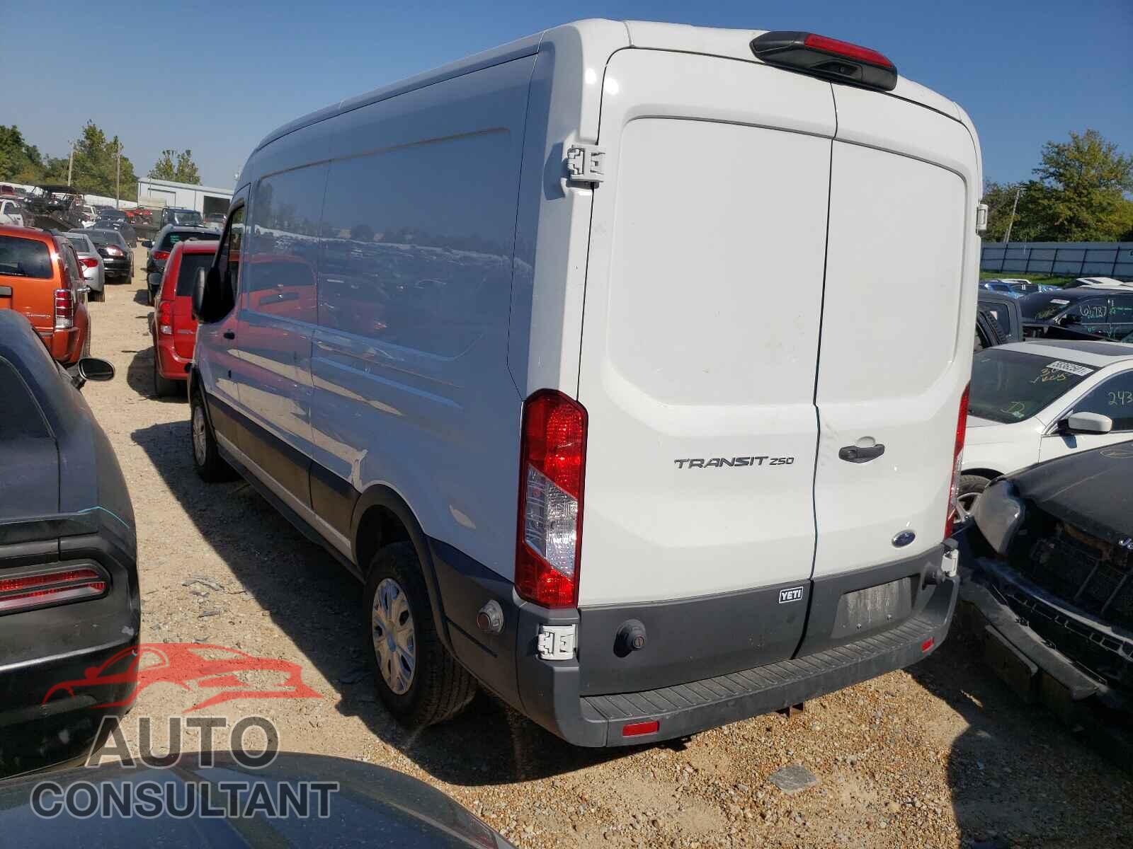 FORD TRANSIT CO 2018 - 1FTYR2CM9JKA15508
