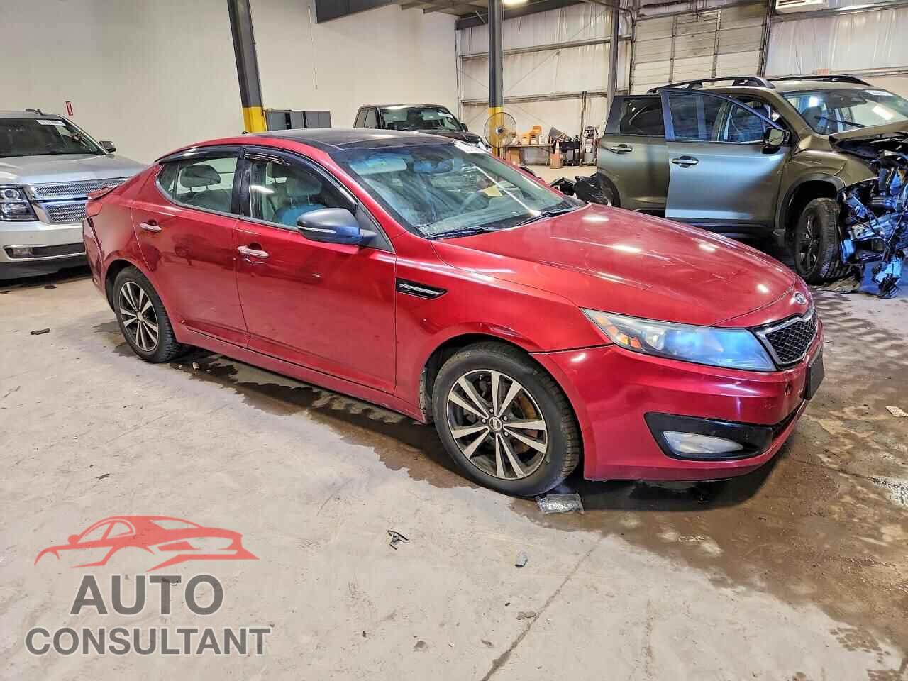 KIA OPTIMA 2011 - KNAGN4A64B5133048