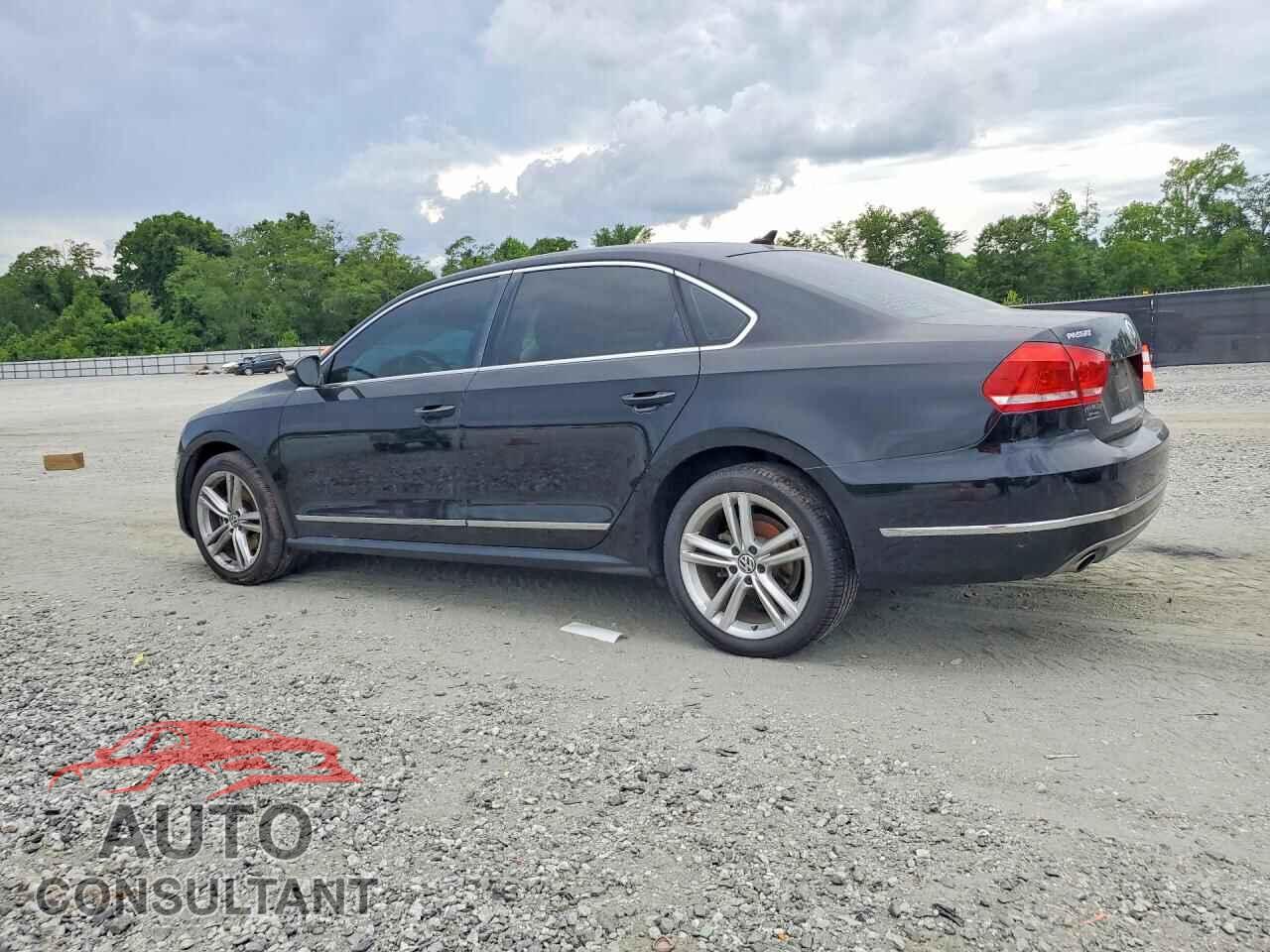 VOLKSWAGEN PASSAT 2012 - 1VWCN7A38CC003311
