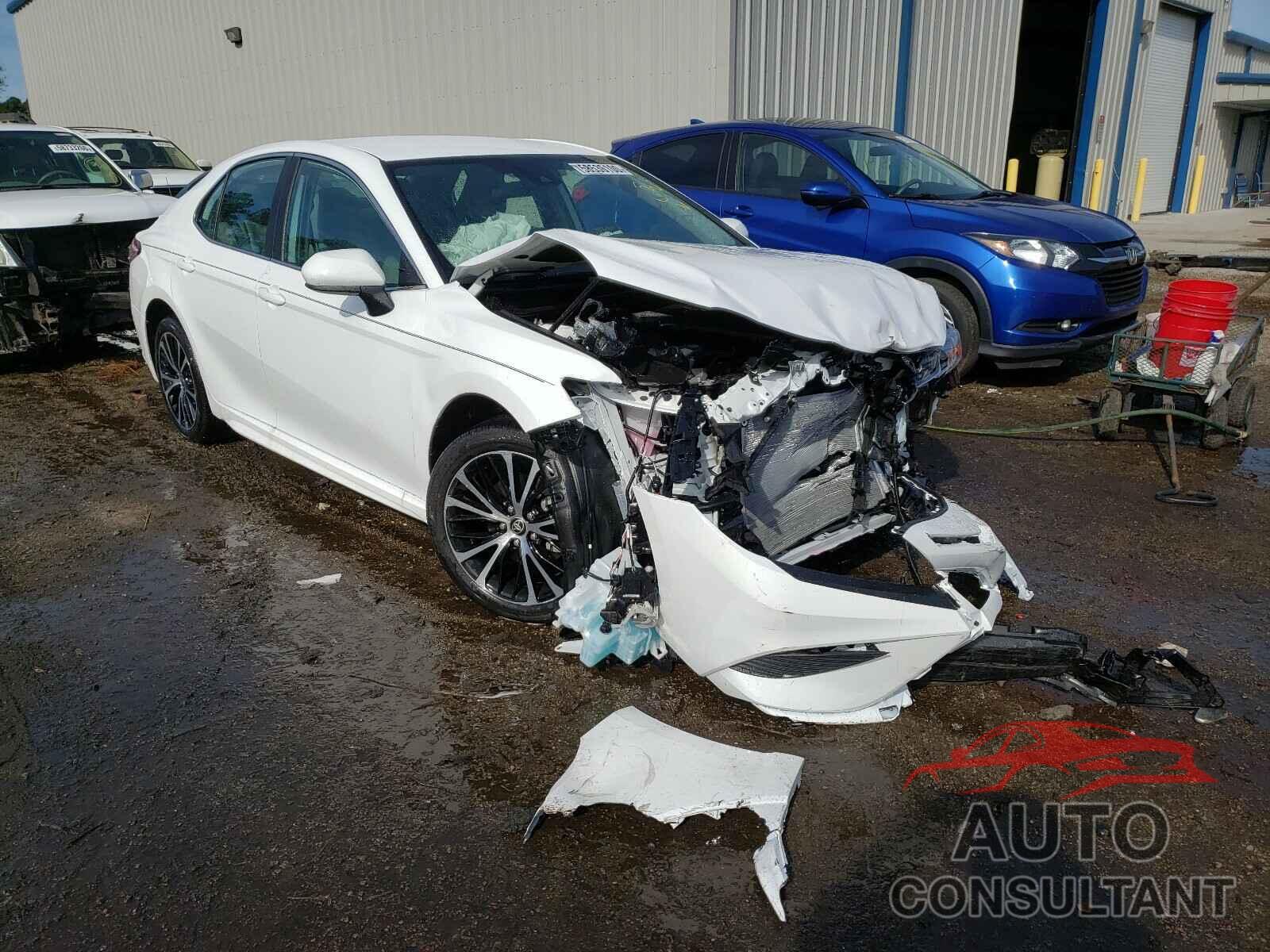 TOYOTA CAMRY 2020 - 4T1G11AK3LU988062
