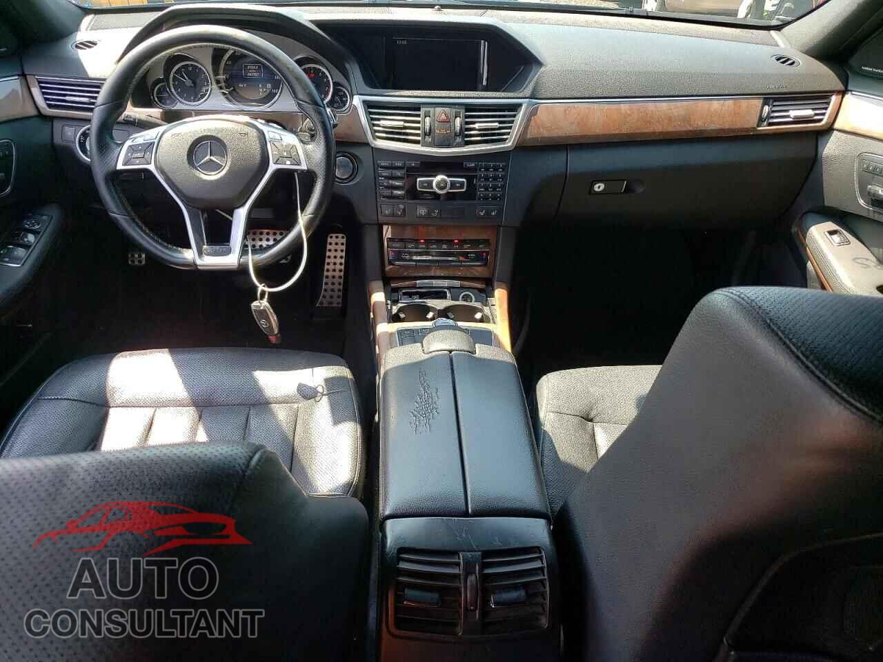 MERCEDES-BENZ E-CLASS 2012 - WDDHF9BB9CA556459