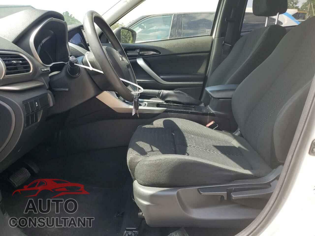 MITSUBISHI ECLIPSE 2018 - JA4AT3AA7JZ068176