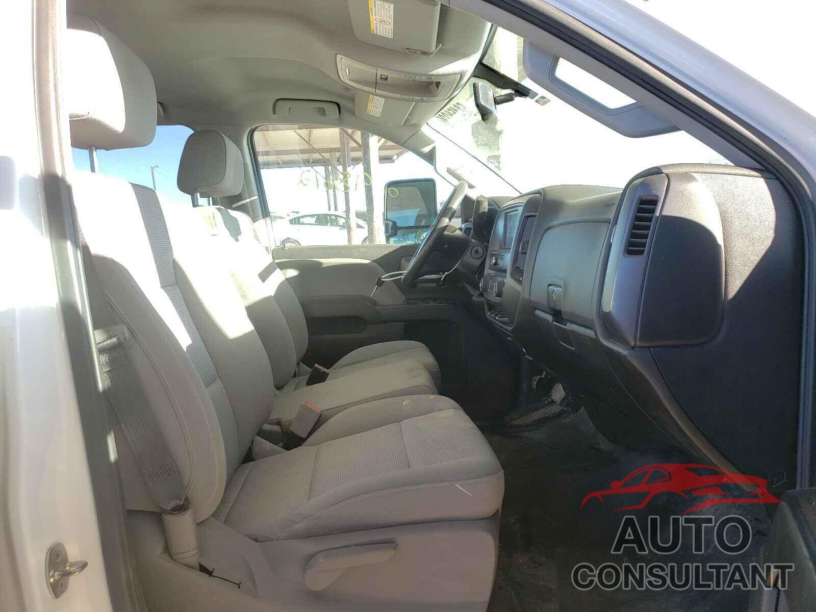 CHEVROLET SILVERADO 2018 - 1GC2CUEGXJZ222152