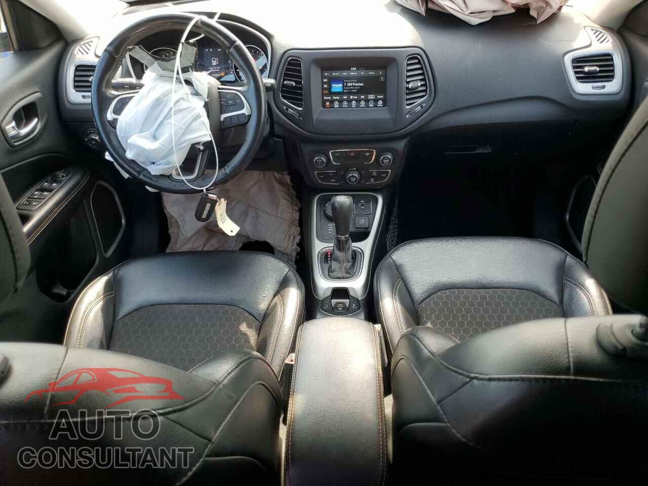 JEEP COMPASS 2020 - 3C4NJDBB3LT157117