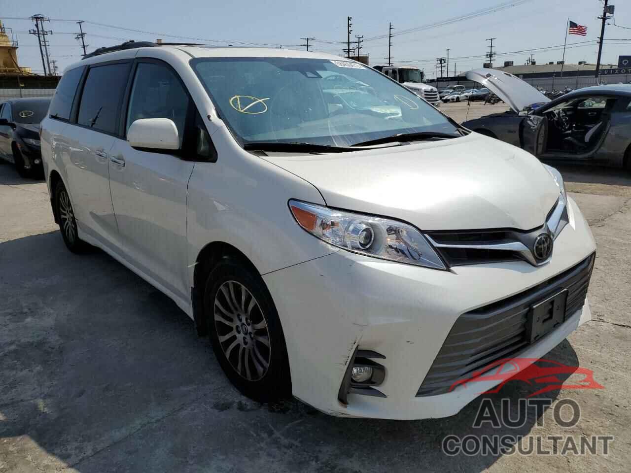 TOYOTA SIENNA 2019 - 5TDYZ3DC6KS017853