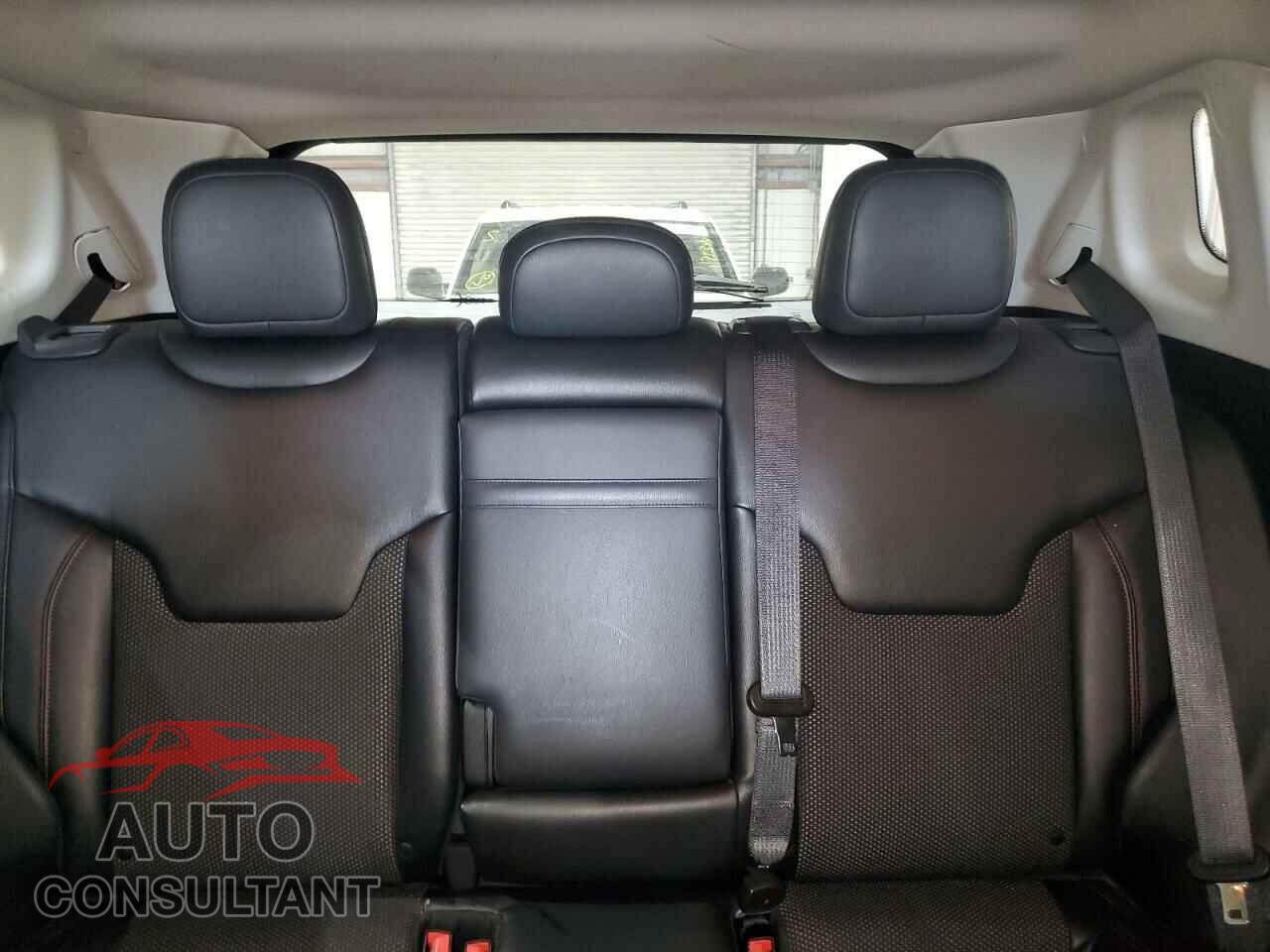 JEEP COMPASS 2017 - 3C4NJDDB4HT640927