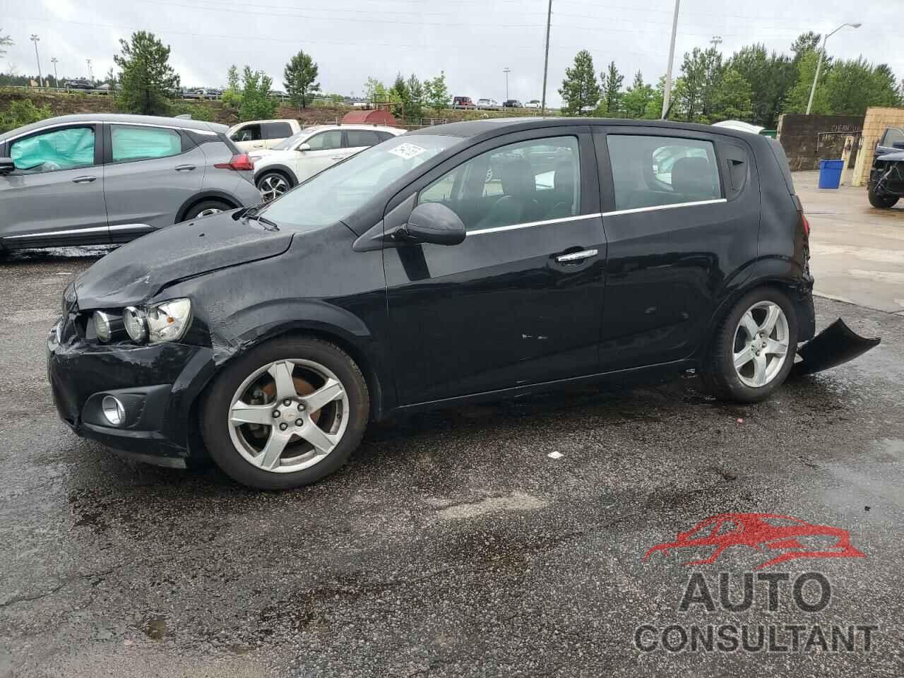 CHEVROLET SONIC 2012 - 1G1JE6SH1C4132511