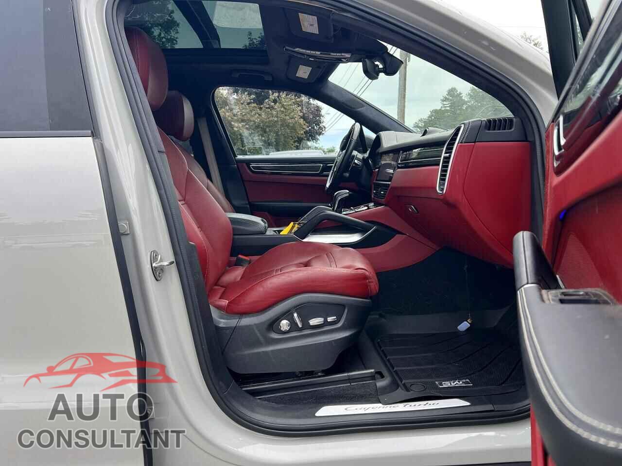 PORSCHE CAYENNE 2021 - WP1AF2AY1MDA36070