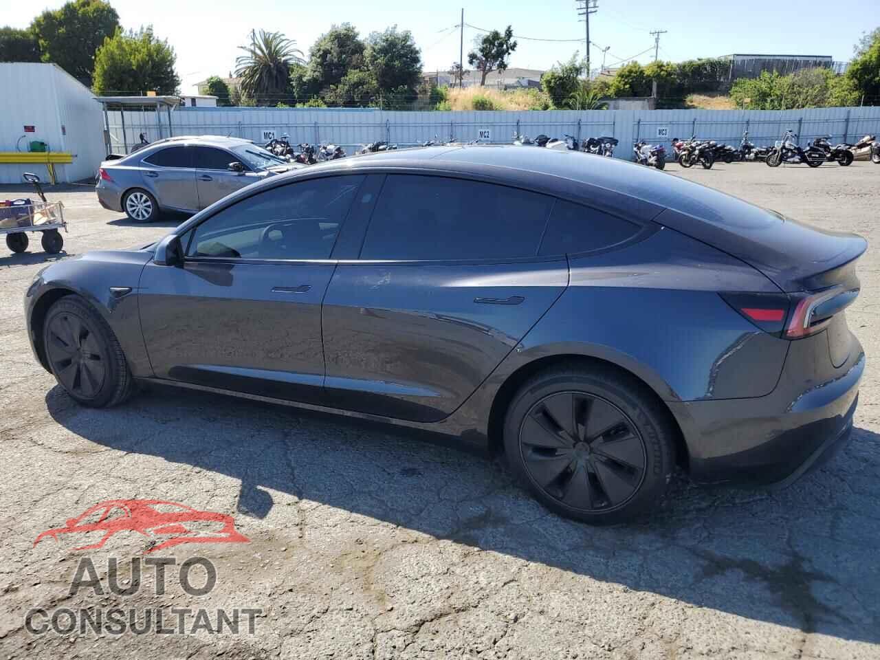 TESLA MODEL 3 2025 - 5YJ3E1EA5SF994445