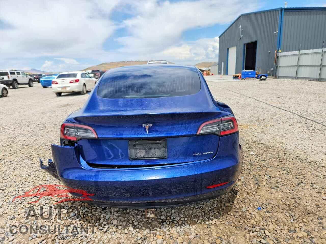 TESLA MODEL 3 2018 - 5YJ3E1EB6JF100928