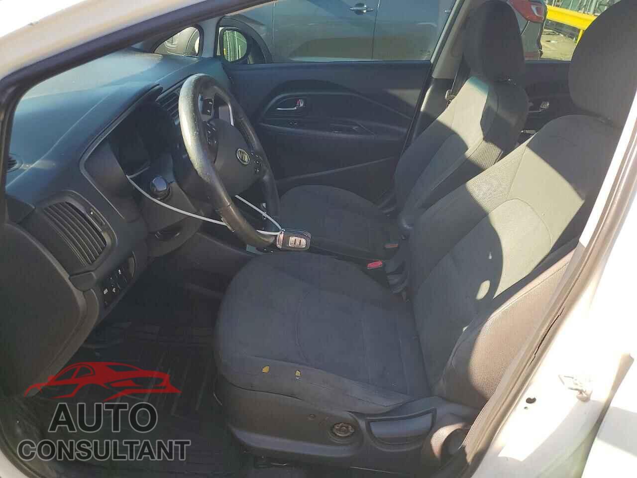 KIA RIO 2012 - KNADN4A33C6058136