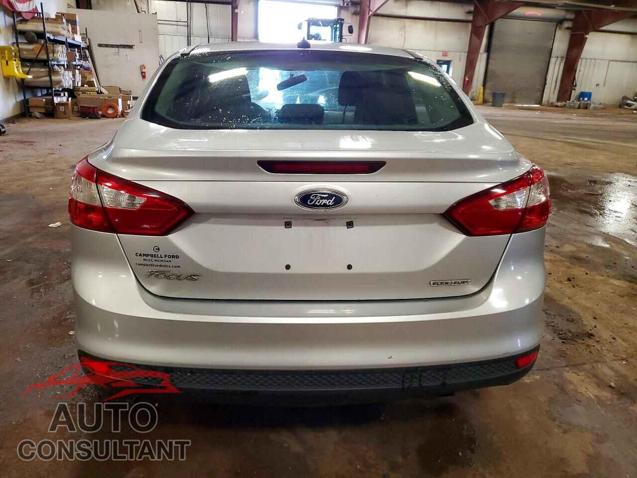 FORD FOCUS 2013 - 1FADP3E29DL262425
