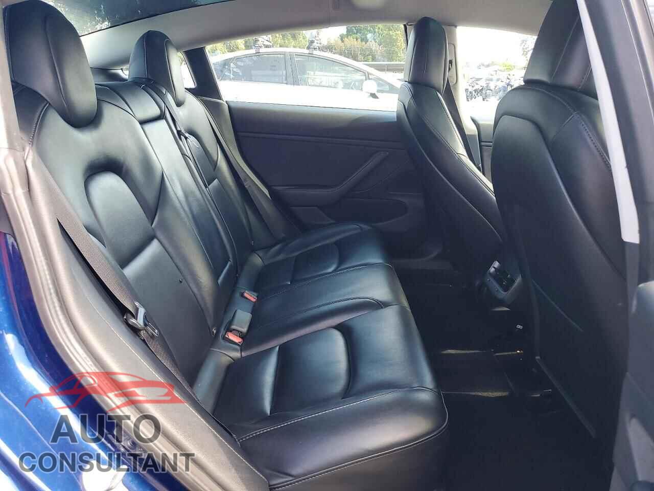 TESLA MODEL 3 2019 - 5YJ3E1EB2KF497488
