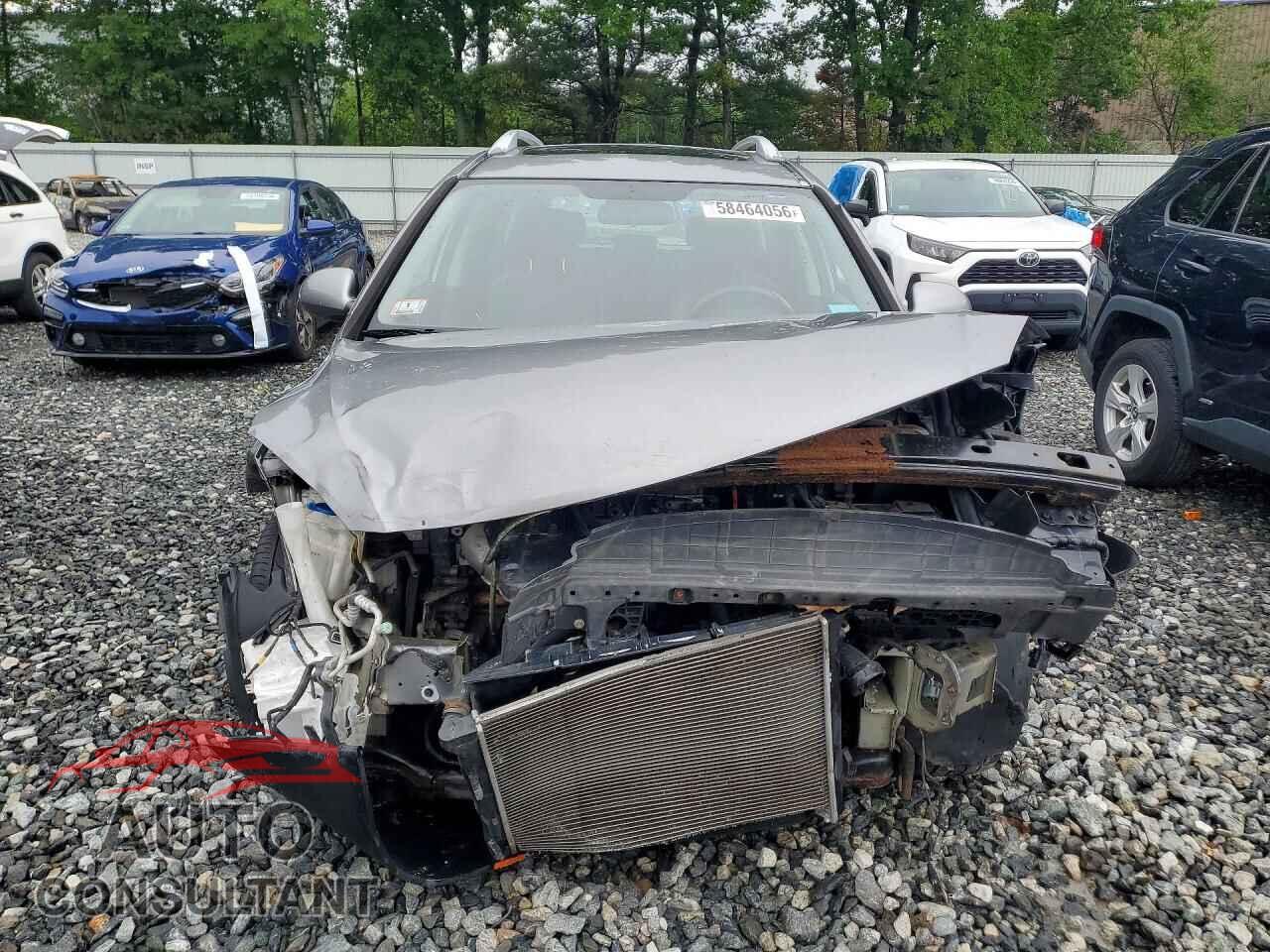 HYUNDAI ELANTRA 2011 - KMHDC8AE1BU124562