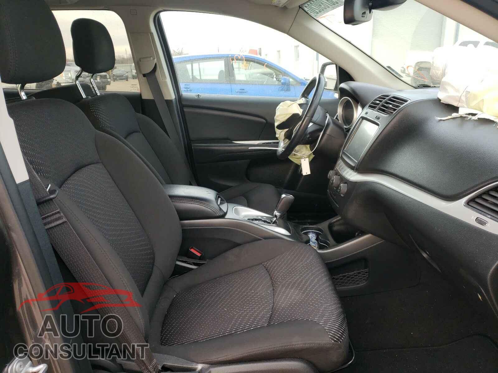 DODGE JOURNEY 2019 - 3C4PDCBGXKT779024