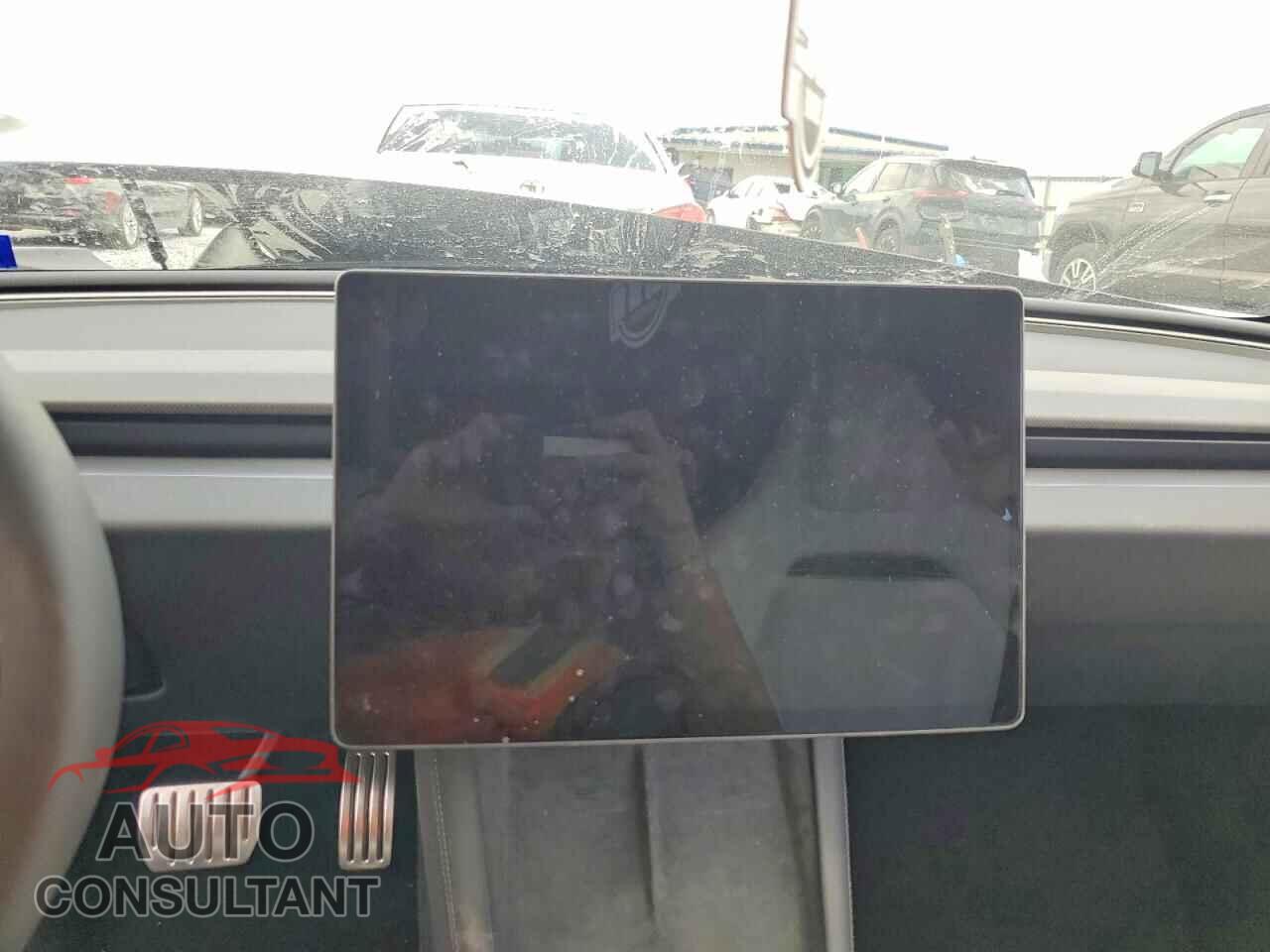 TESLA MODEL 3 2024 - 5YJ3E1ET3RF842367