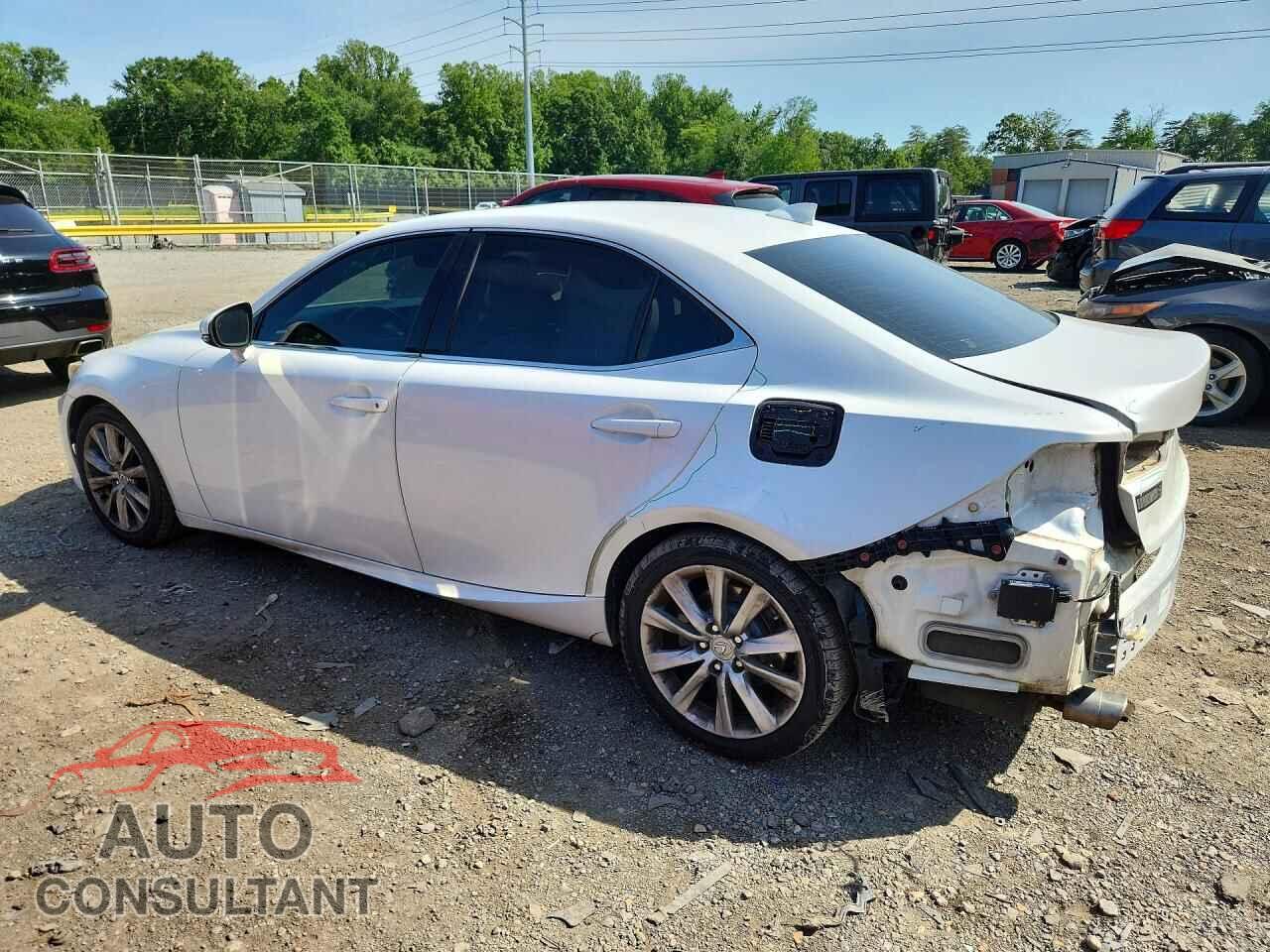 LEXUS IS 2014 - JTHBF1D27E5015564
