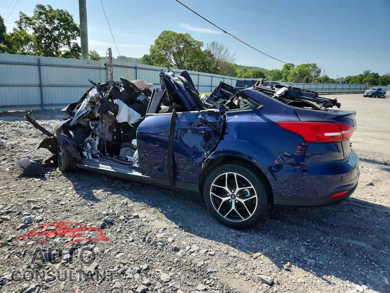 FORD FOCUS 2017 - 1FADP3H21HL201944