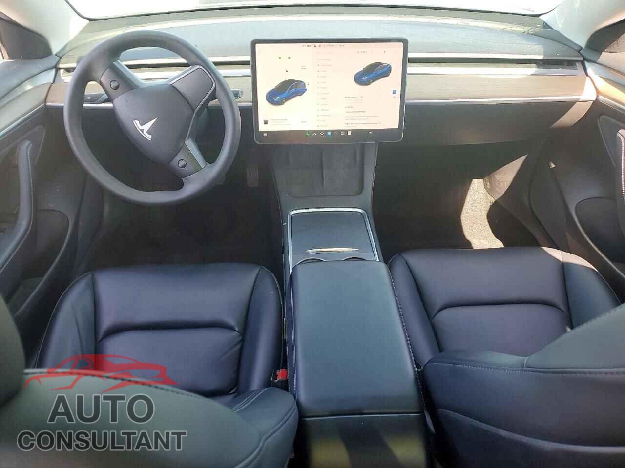 TESLA MODEL 3 2021 - 5YJ3E1EB2MF074008