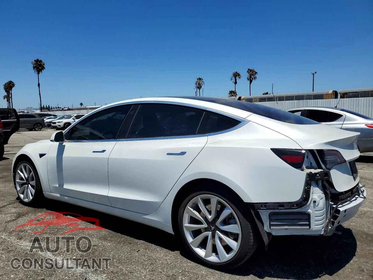 TESLA MODEL 3 2019 - 5YJ3E1EA3KF326952
