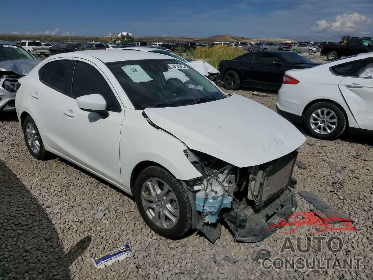 TOYOTA YARIS 2017 - 3MYDLBYV8HY178200