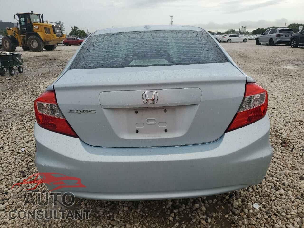 HONDA CIVIC 2012 - 2HGFB2F81CH520125