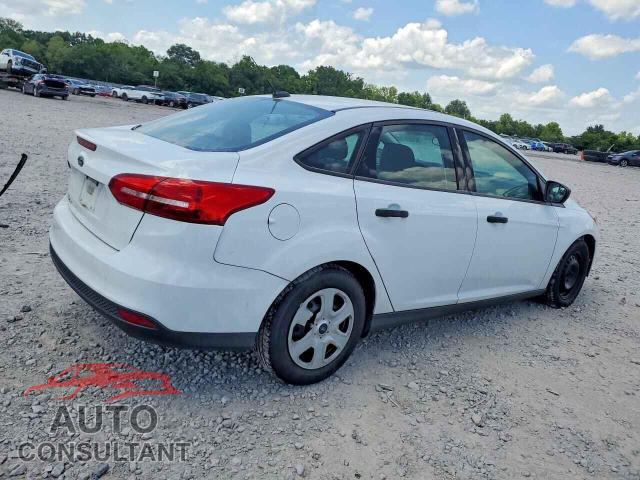 FORD FOCUS 2017 - 1FADP3E26HL327091