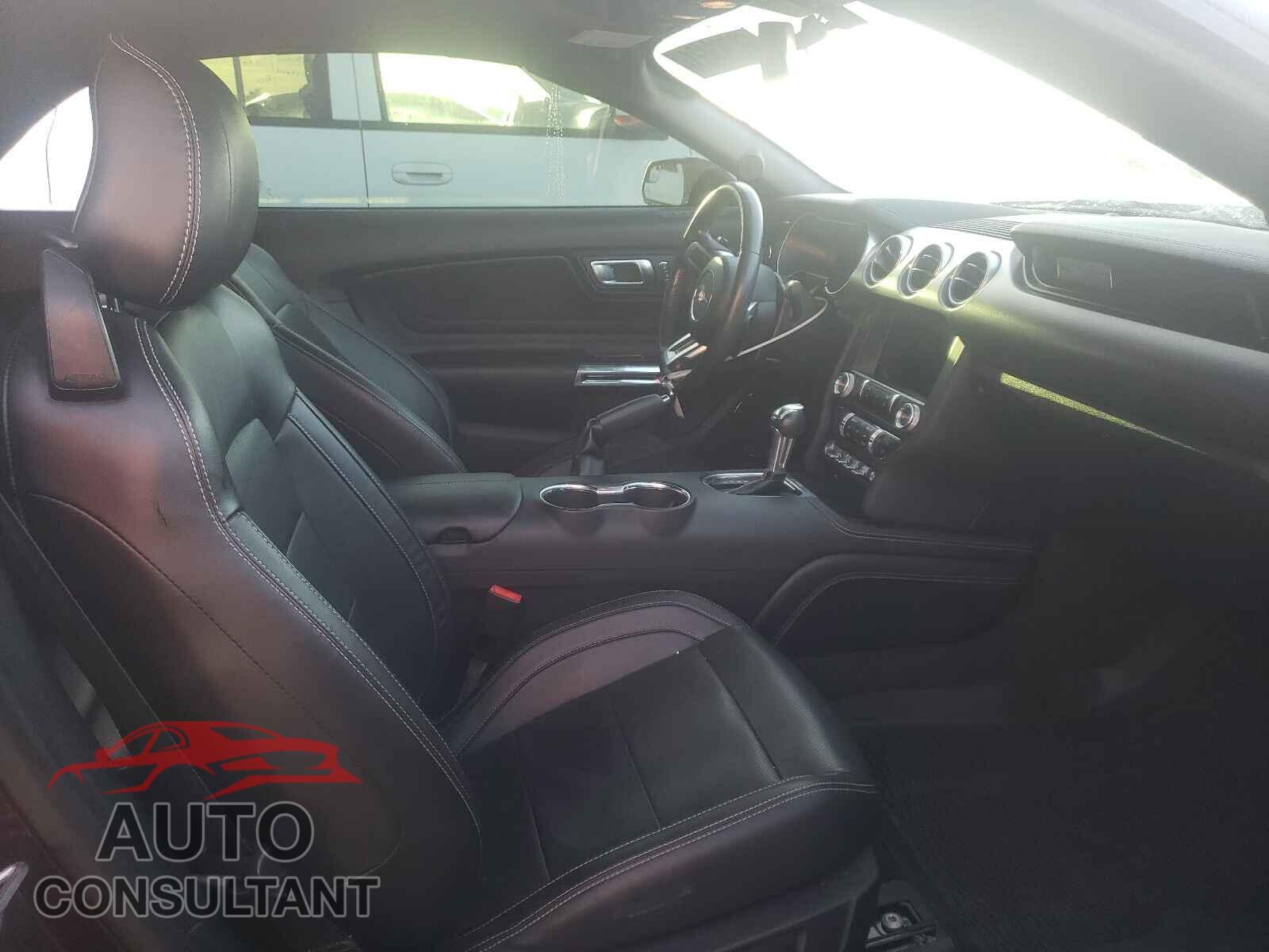 FORD MUSTANG 2018 - 1FATP8UH0J5167993