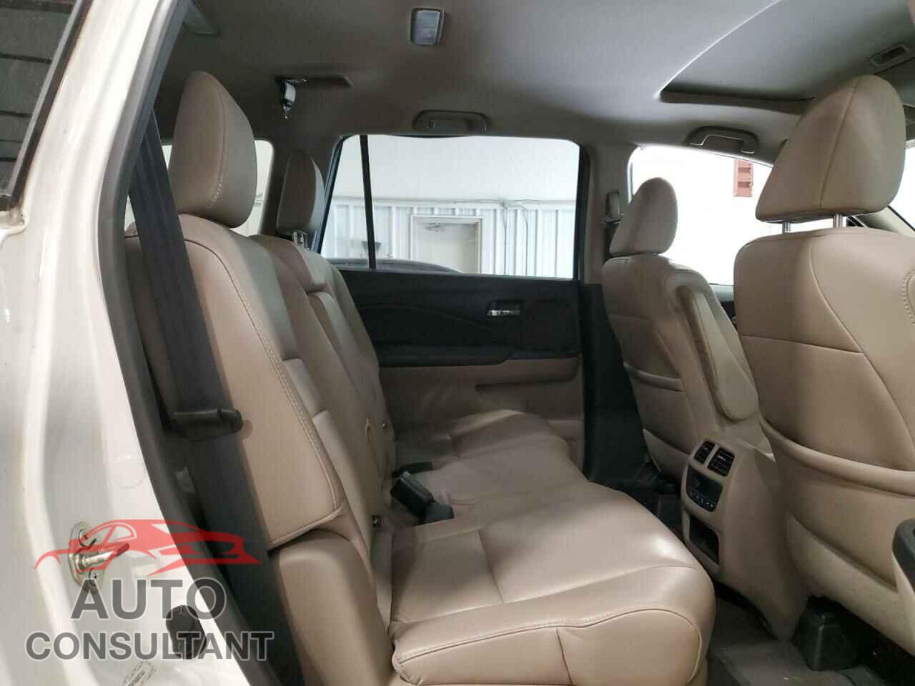 HONDA PILOT 2016 - 5FNYF5H79GB057843