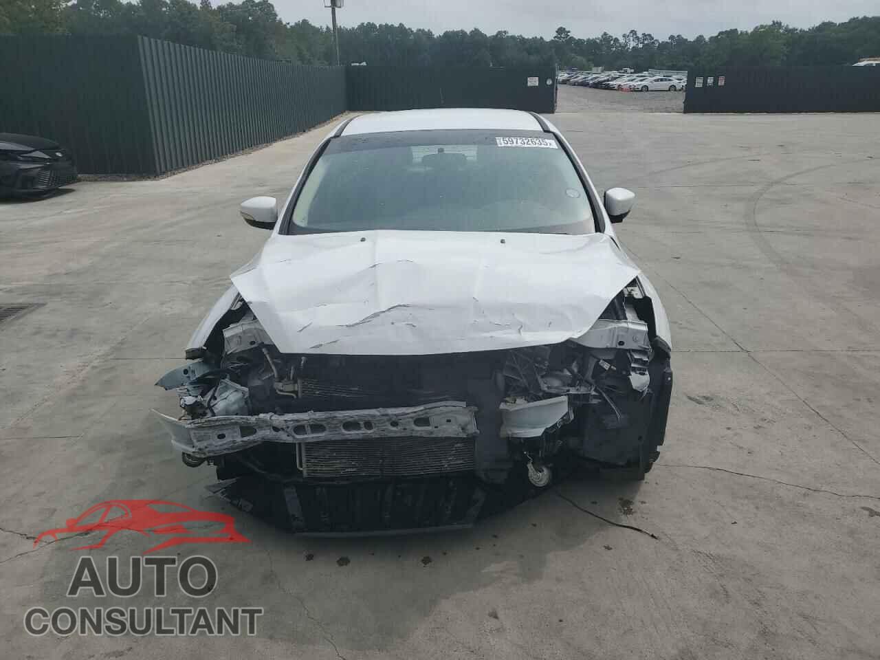 FORD FOCUS 2015 - 1FADP3F21FL246821