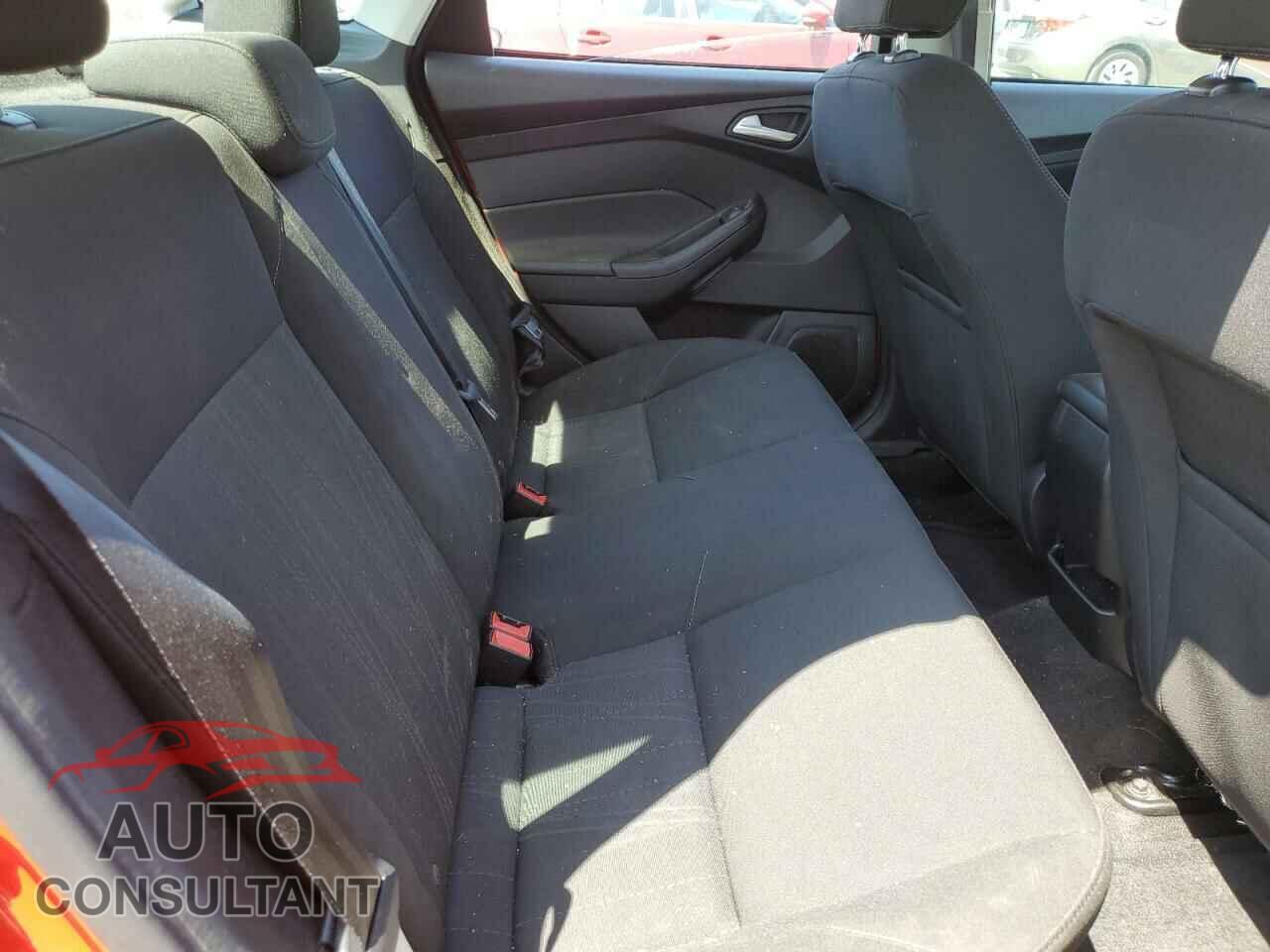 FORD FOCUS 2017 - 1FADP3F2XHL344426