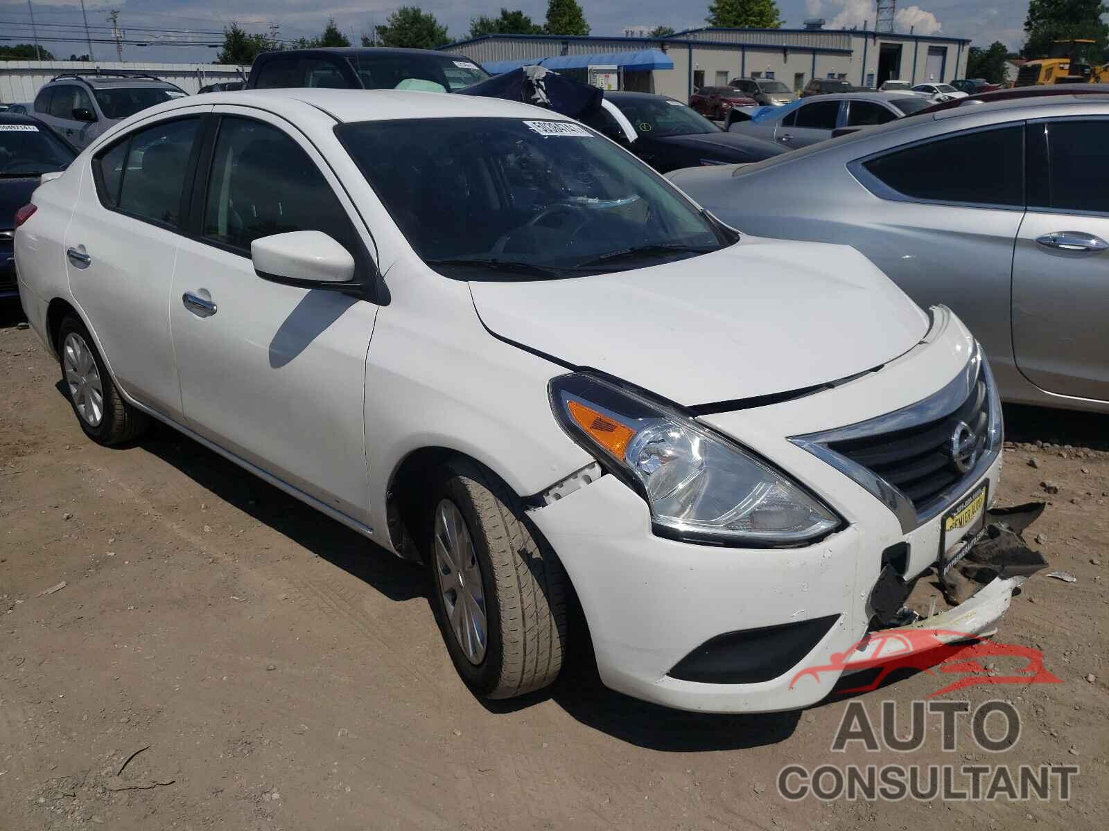 NISSAN VERSA 2019 - 3N1CN7AP1KL860145