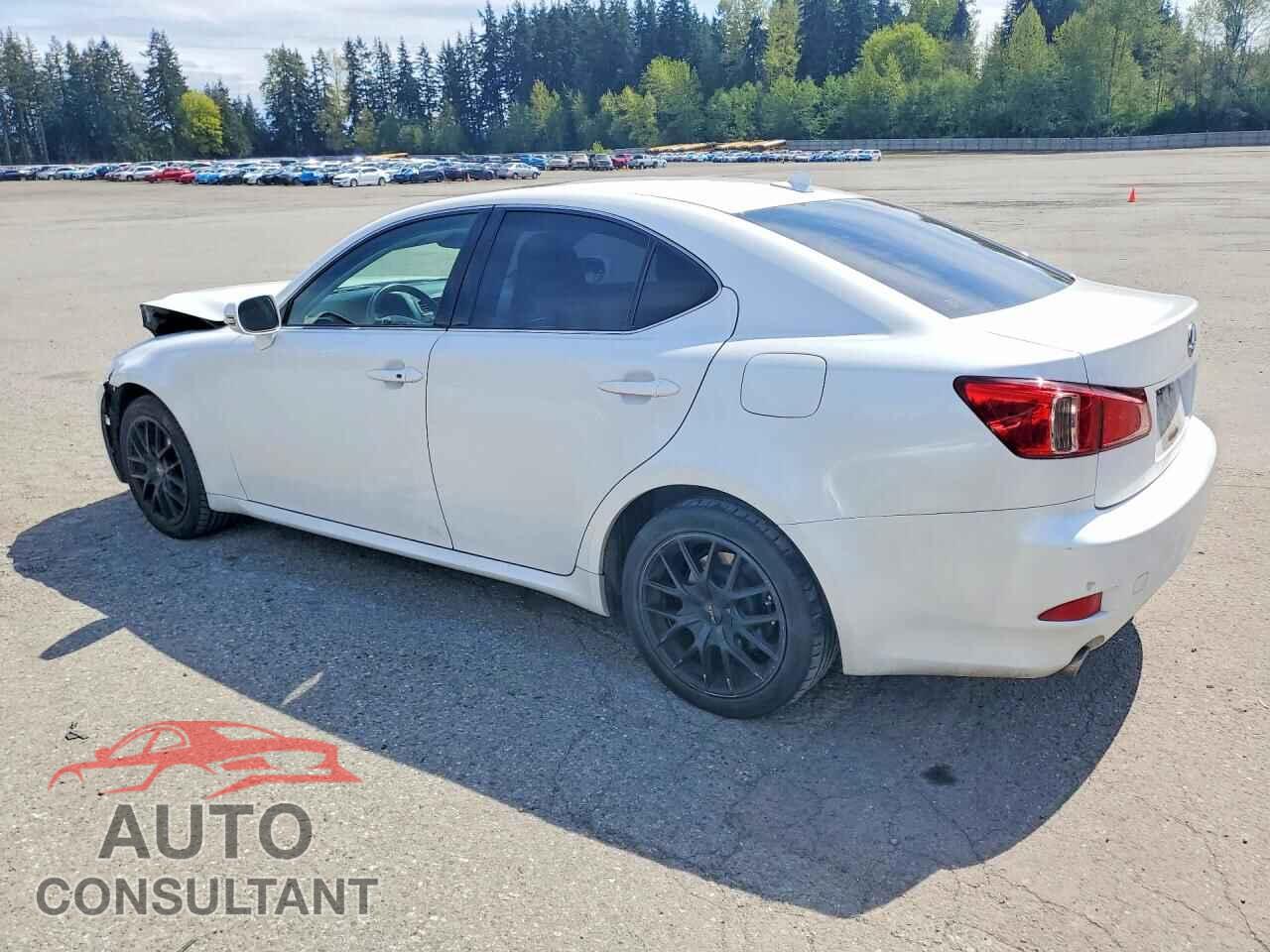 LEXUS IS 2011 - JTHCF5C25B5049222