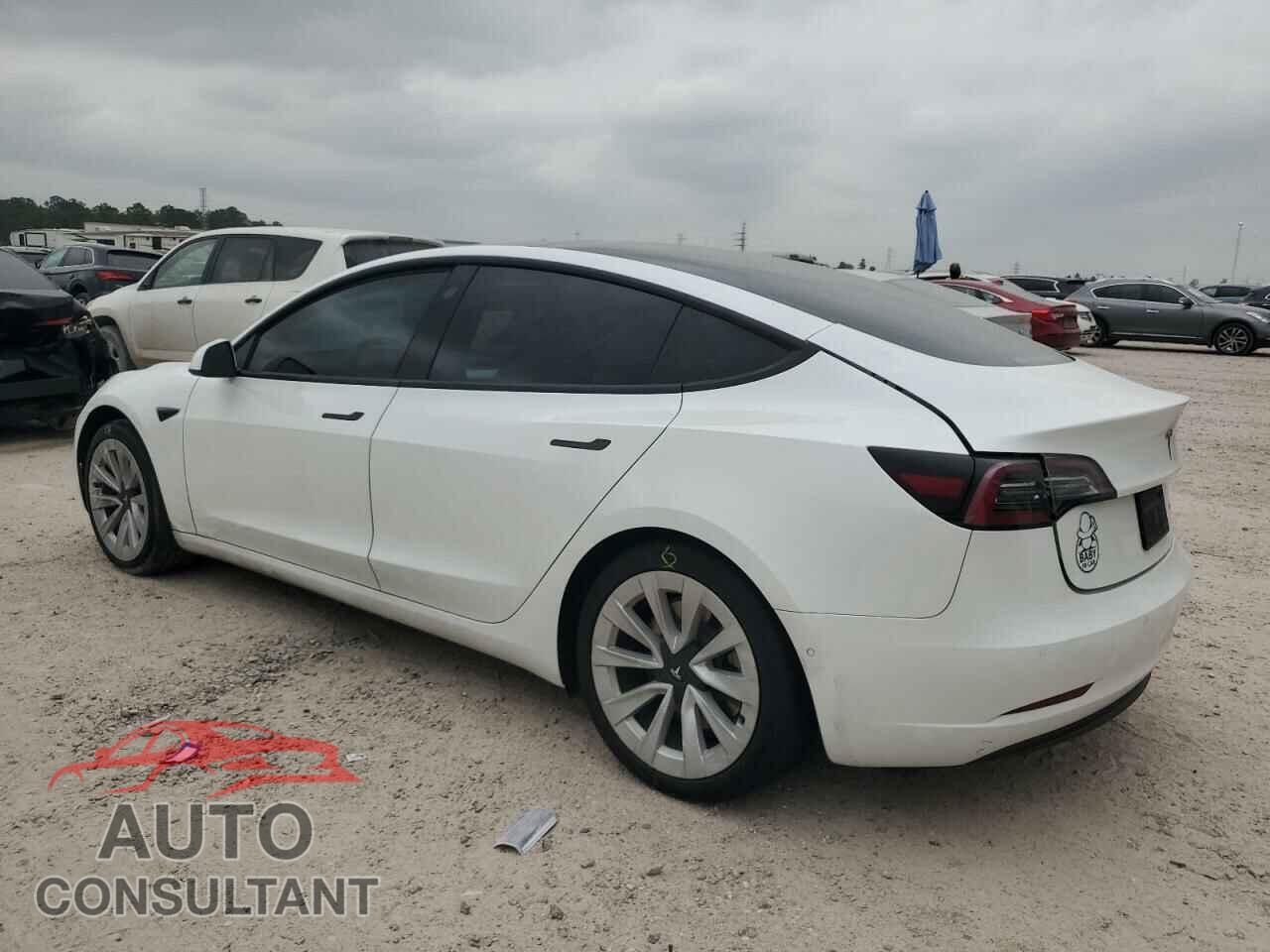 TESLA MODEL 3 2021 - 5YJ3E1EB4MF051099