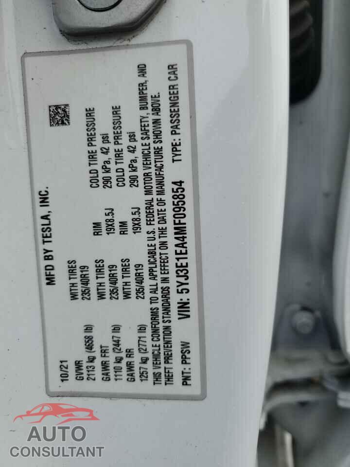 TESLA MODEL 3 2021 - 5YJ3E1EA4MF095854