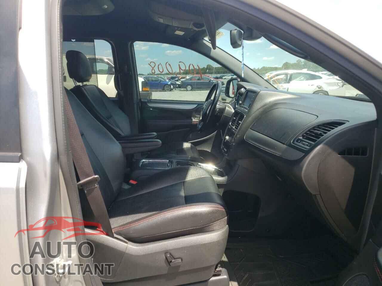 DODGE GRAND CARA 2019 - 2C4RDGEG9KR735448