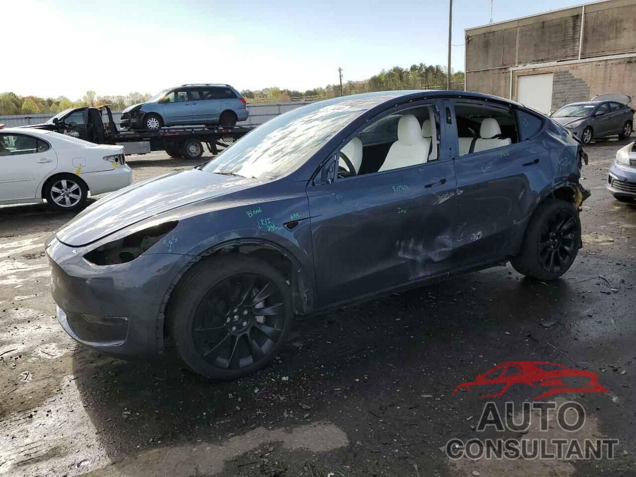 TESLA MODEL Y 2024 - 7SAYGDEE3RA215199