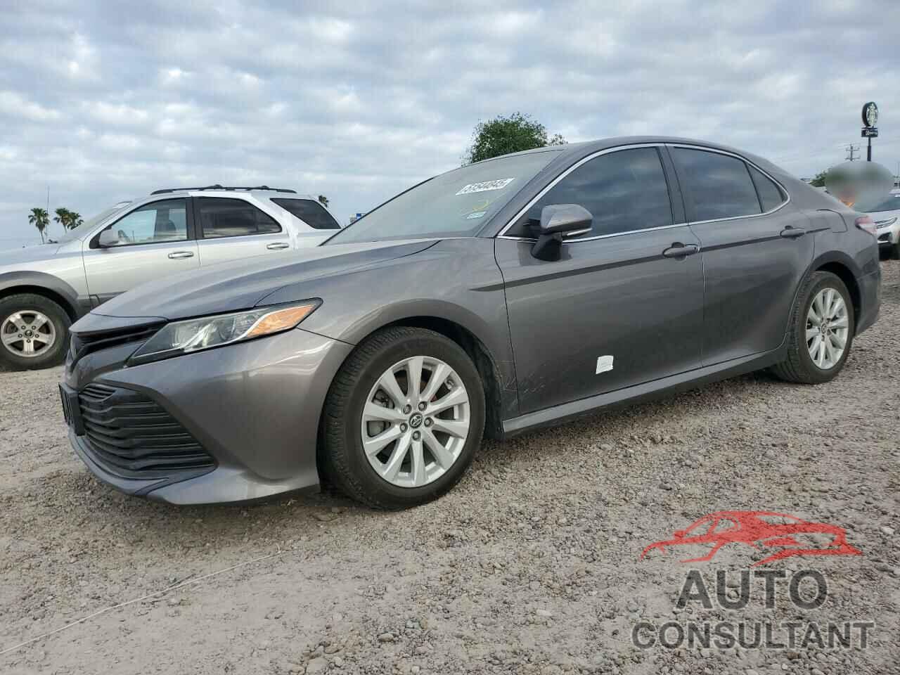 TOYOTA CAMRY 2018 - 4T1B11HK0JU088099