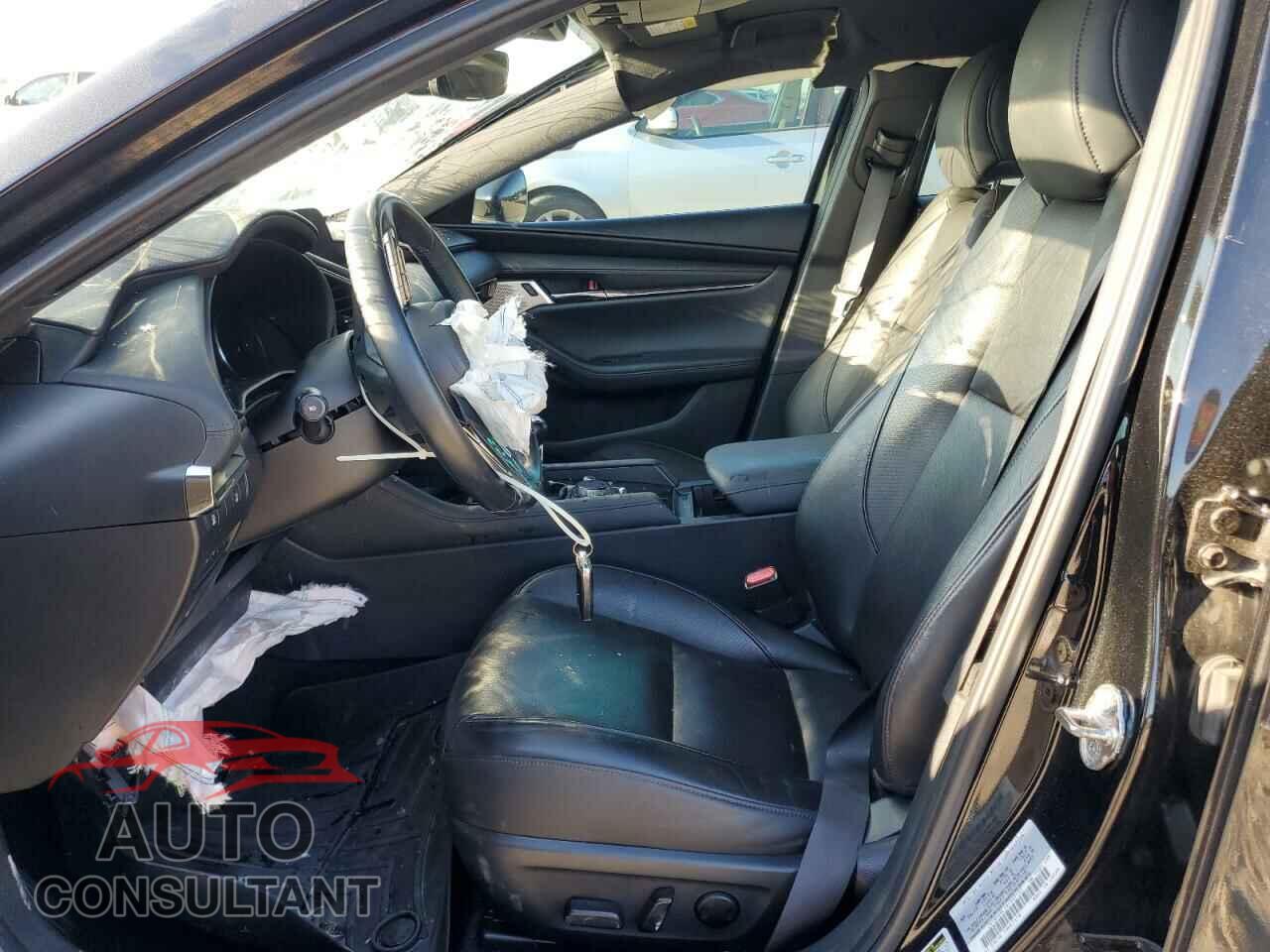 MAZDA 3 2021 - JM1BPAML1M1307157