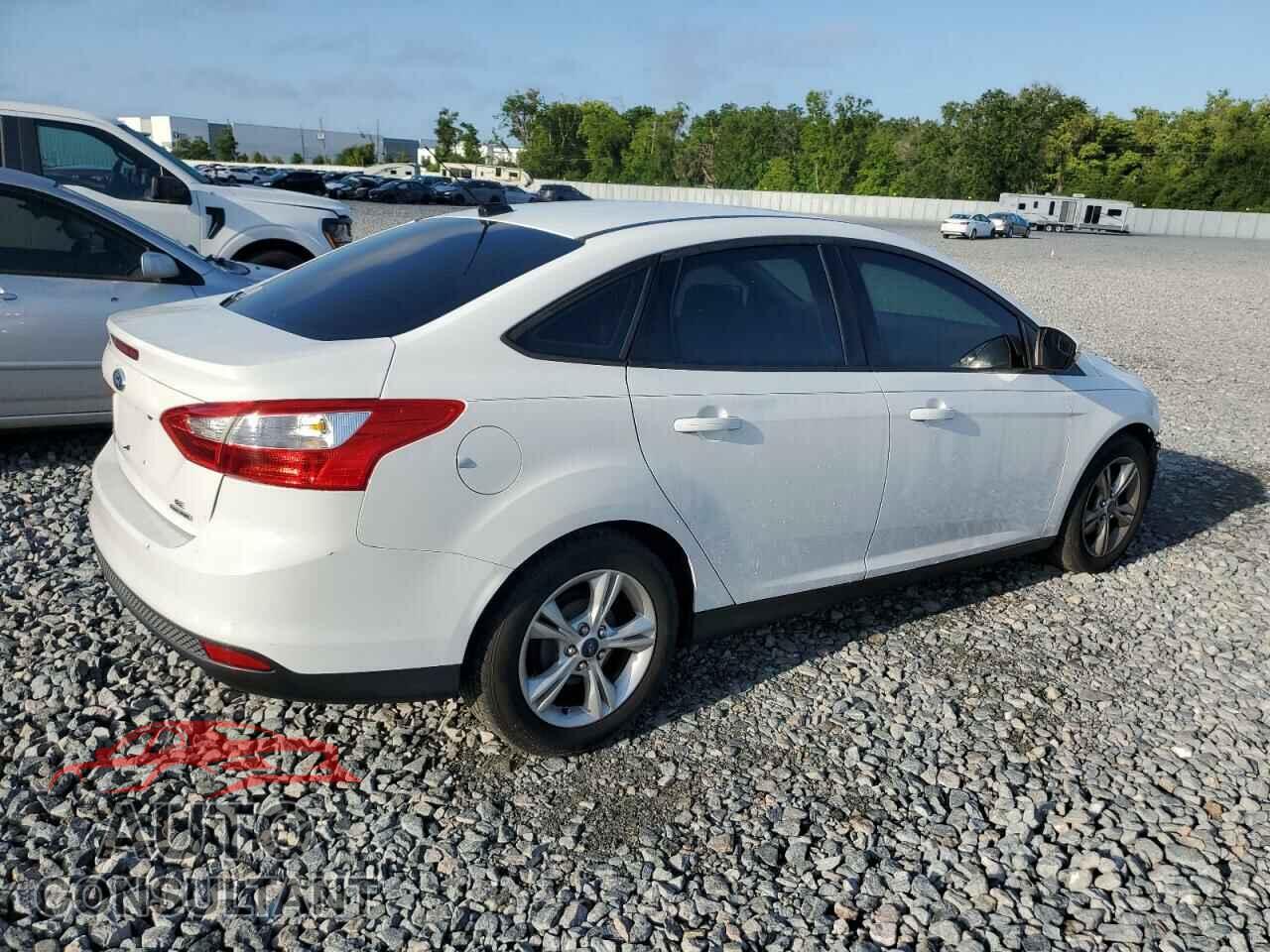 FORD FOCUS 2014 - 1FADP3F27EL412368