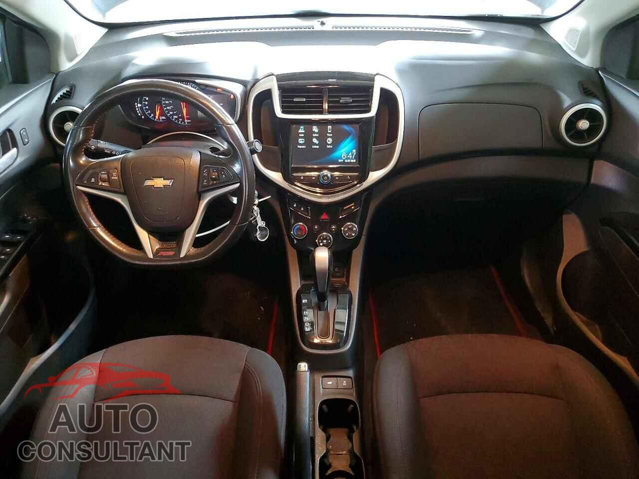 CHEVROLET SONIC 2017 - 1G1JD5SH9H4157287