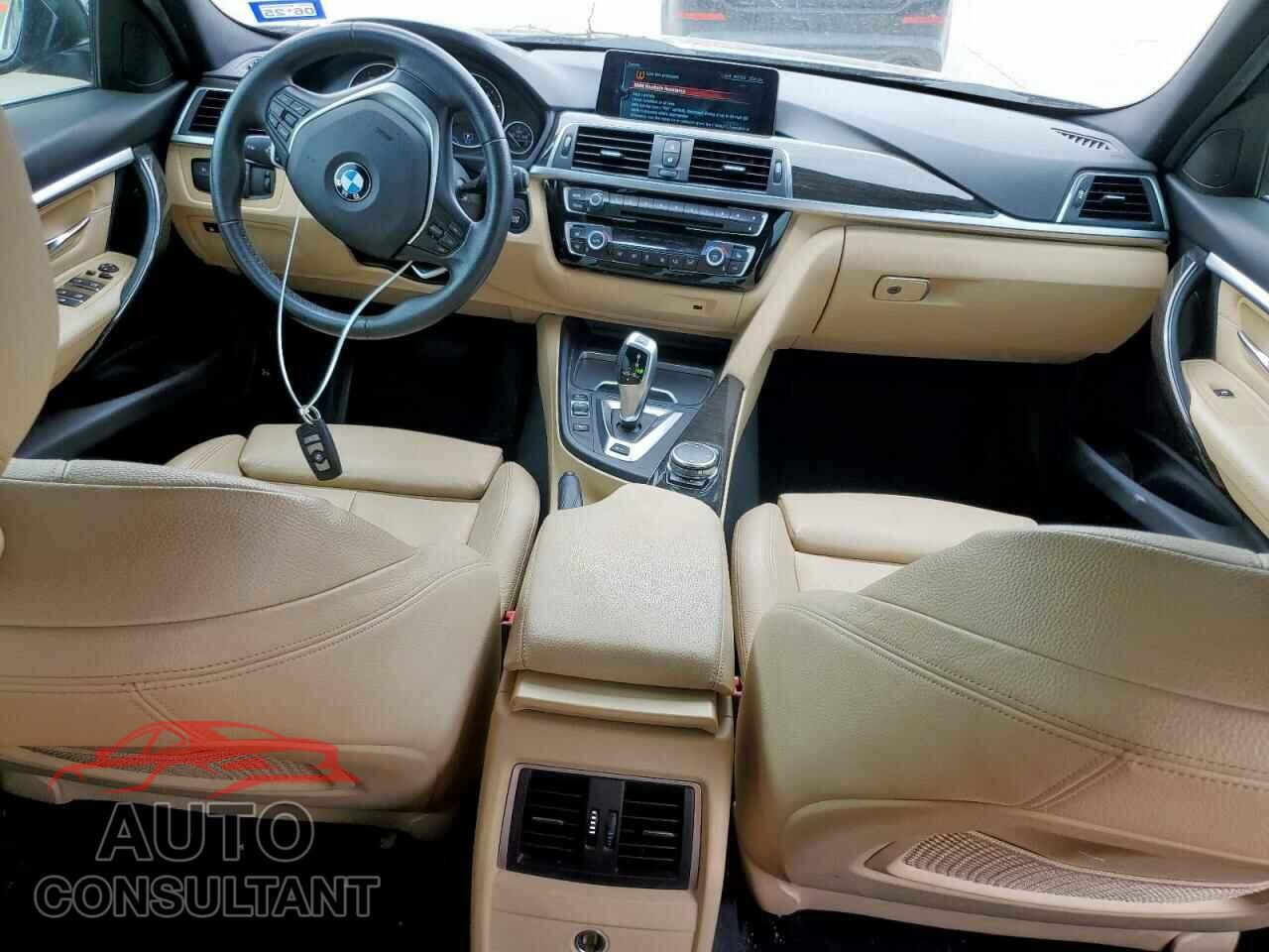 BMW 3 SERIES 2017 - WBA8E1C54HK895345