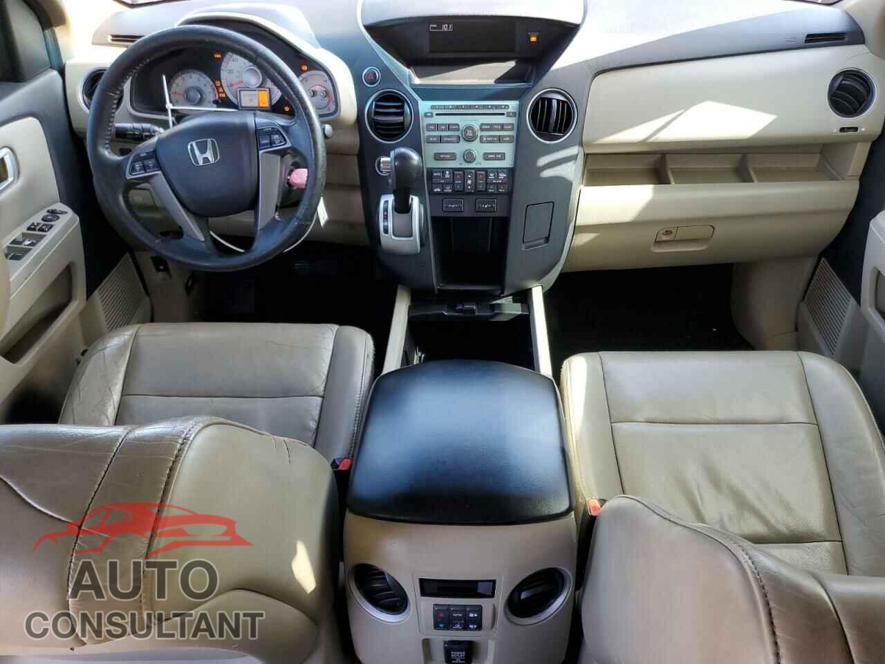 HONDA PILOT 2011 - 5FNYF4H53BB024208