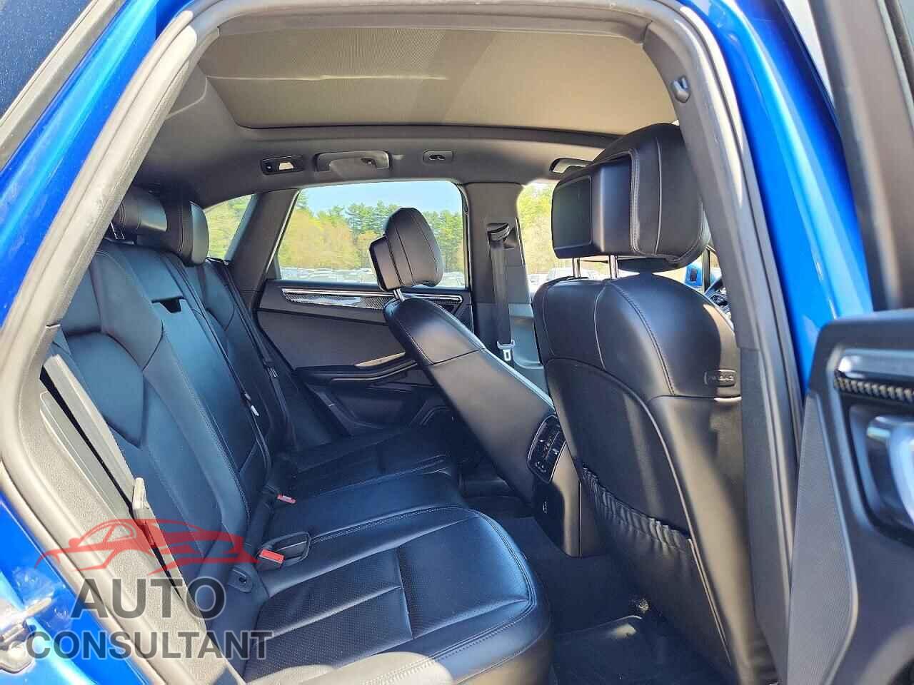 PORSCHE MACAN 2017 - WP1AB2A50HLB17610