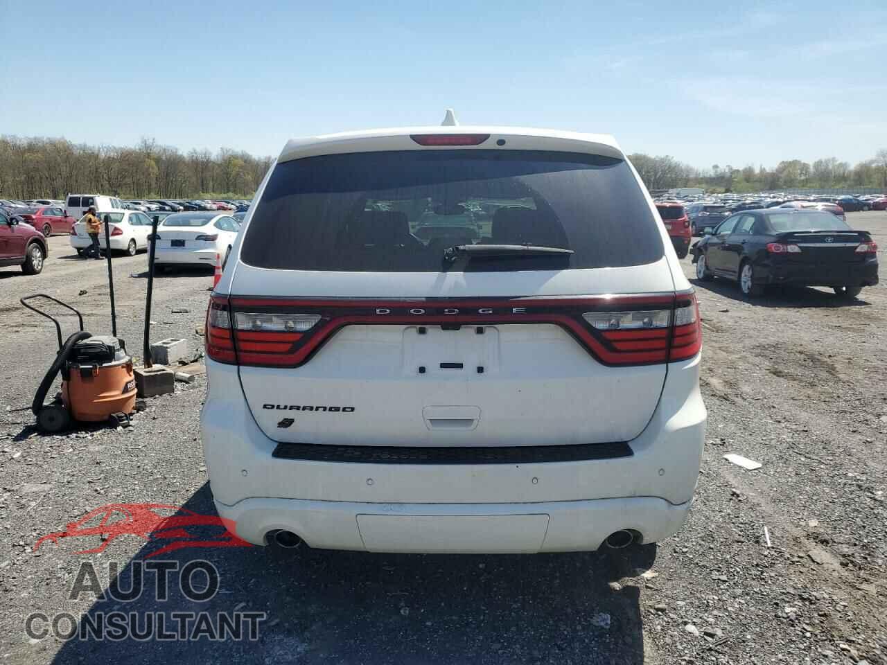 DODGE DURANGO 2018 - 1C4RDJAG7JC355356