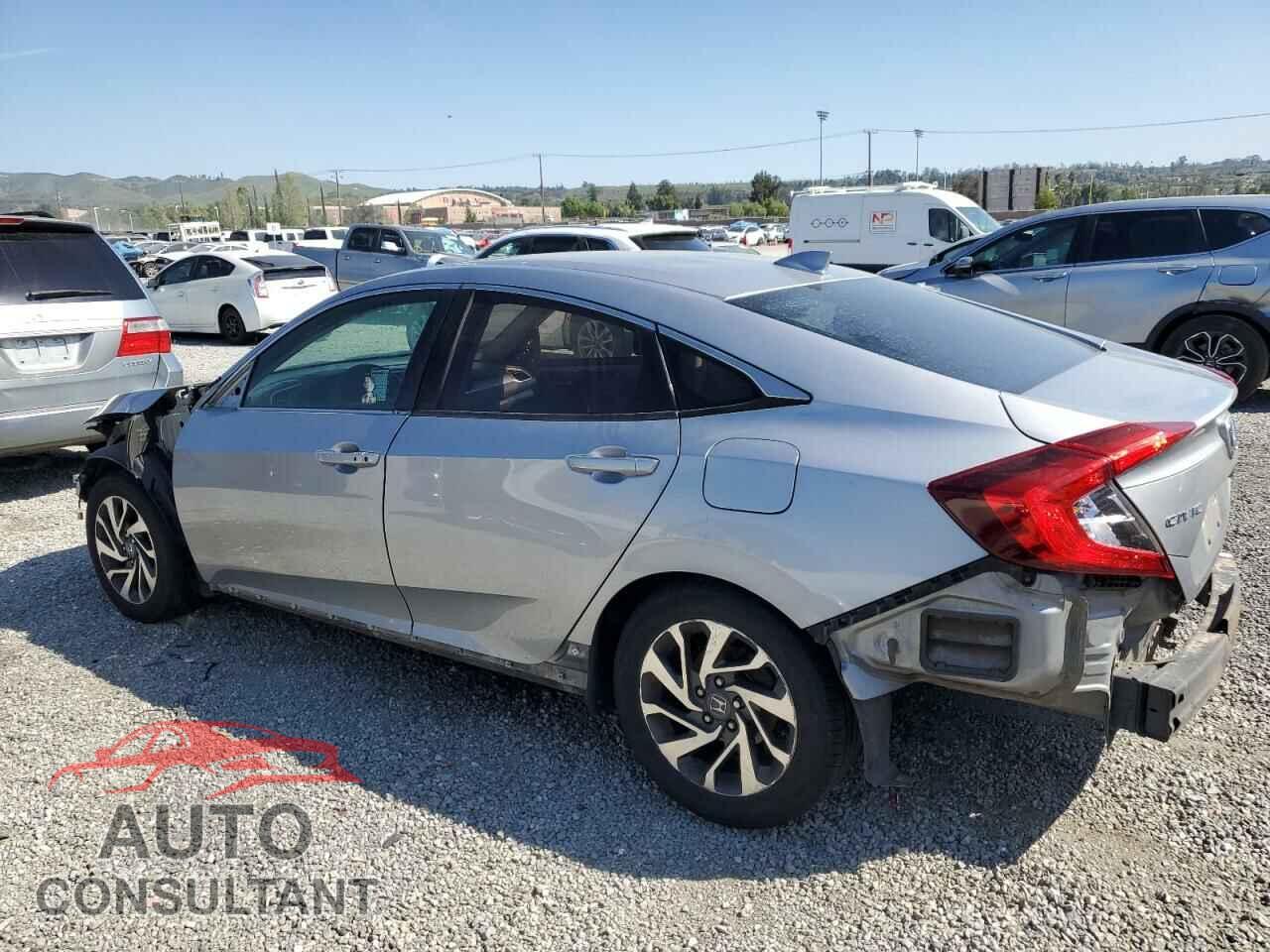 HONDA CIVIC 2017 - 2HGFC2F70HH556495